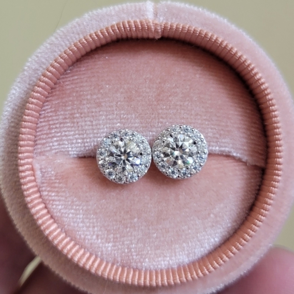 1 Carat Halo Certified Moissanite Stud Earrings NEW - Picture 12 of 15